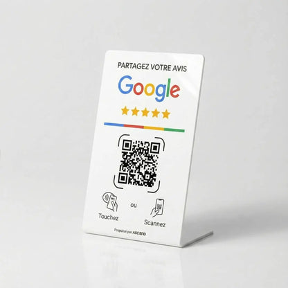 Chevalet Booster Avis Google avec puce NFC sans contact et QR Code affichant 5 étoiles sur support blanc.